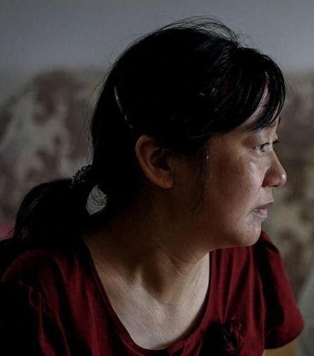 牲47岁母亲4次试管诞龙凤胎含泪照全家福j9九游会真人游戏第一儿子在天津爆炸中牺(图2)